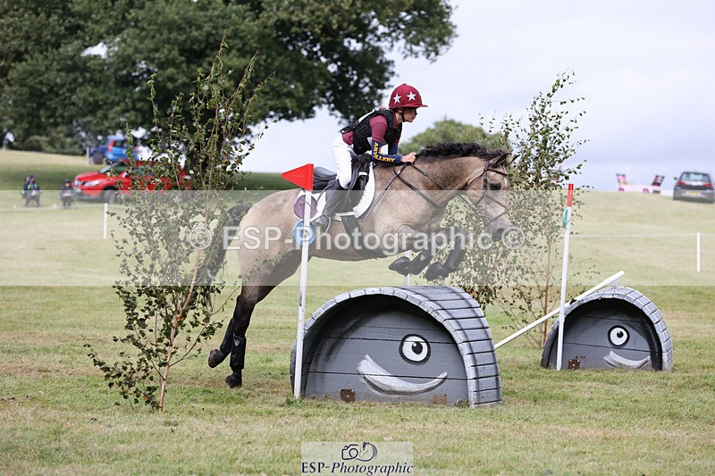 240825X-161418-36445 - 80cm XC 15.30 to 16.30