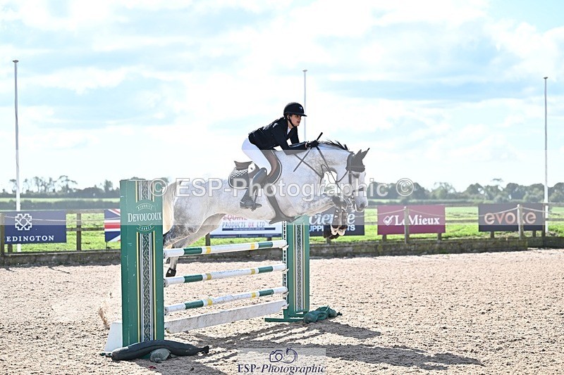 250924-131249-00370 - Cls 4 Newcomers and 1.10m Open