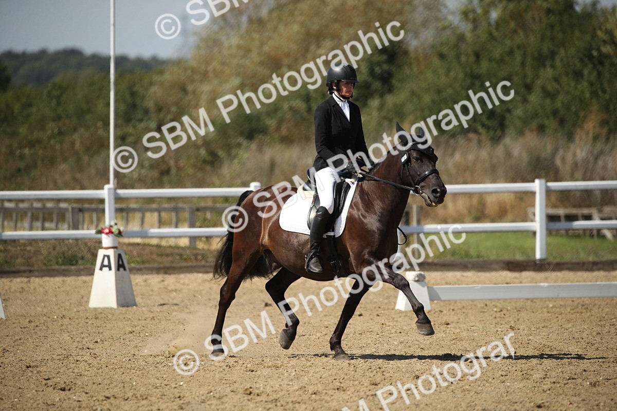 SBM_005742 - Class 11 - Novice 5 - 13.19-14.22