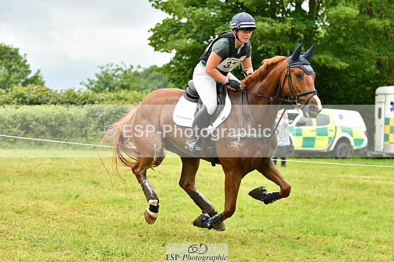 250524A-113155-09302 - B-322-Amelia.Winter-WOLK