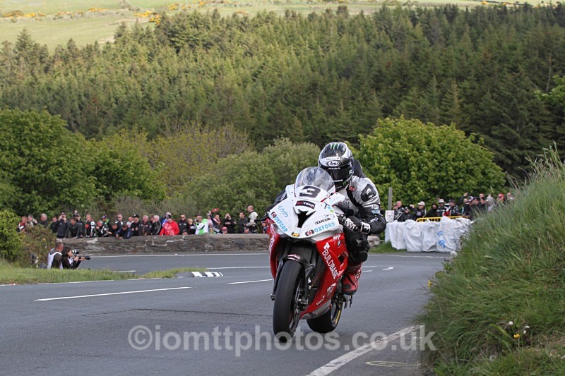 Michael Dunlop - RST Superbike Race