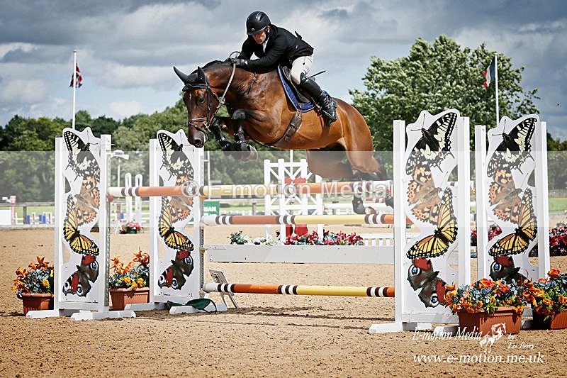 SJ 180817-797a - Equestrian