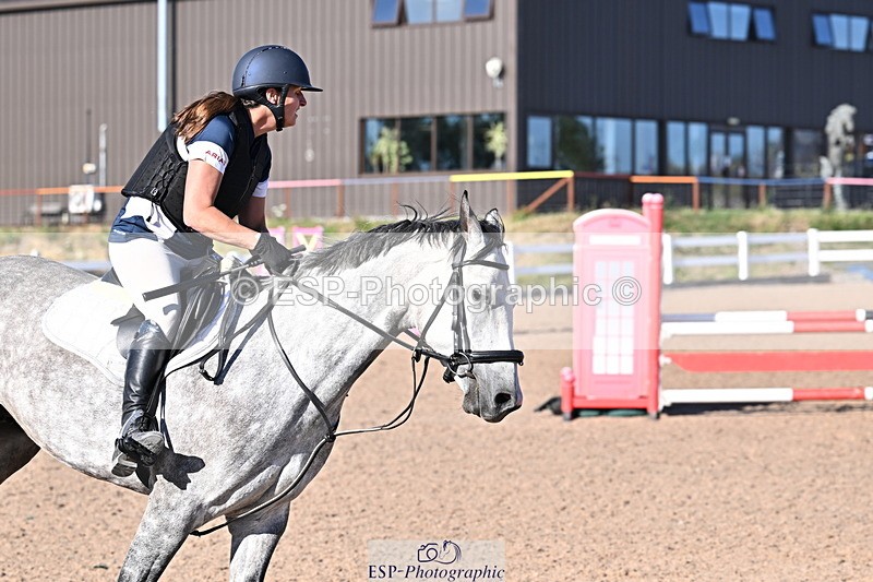 250708A-181621-00454 - 90cm Classes