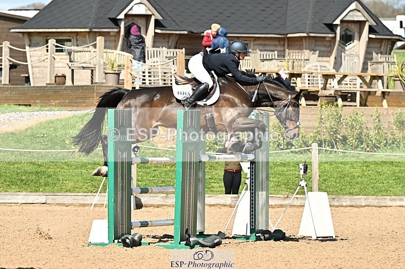 250416-150620-01607 - Cls 6 Foxhunter and 1.20m