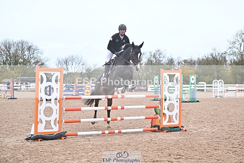 251029-123041-00496 - Newcomers and 1.10m