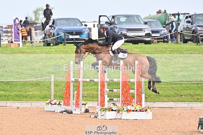 260509-112820-01974 - Cls 26a Snr Foxhunter