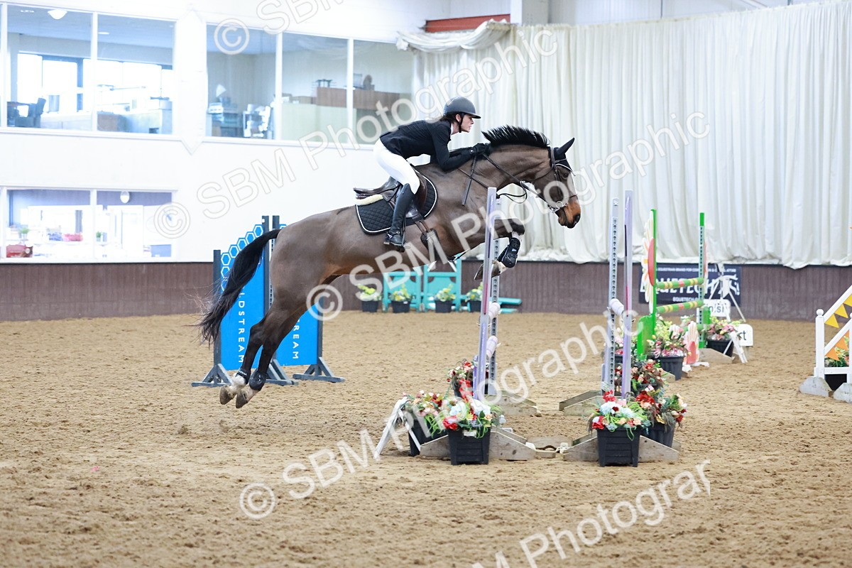SBM_003626 - Class 11 - Senior Newcomers/ 1.10m Open