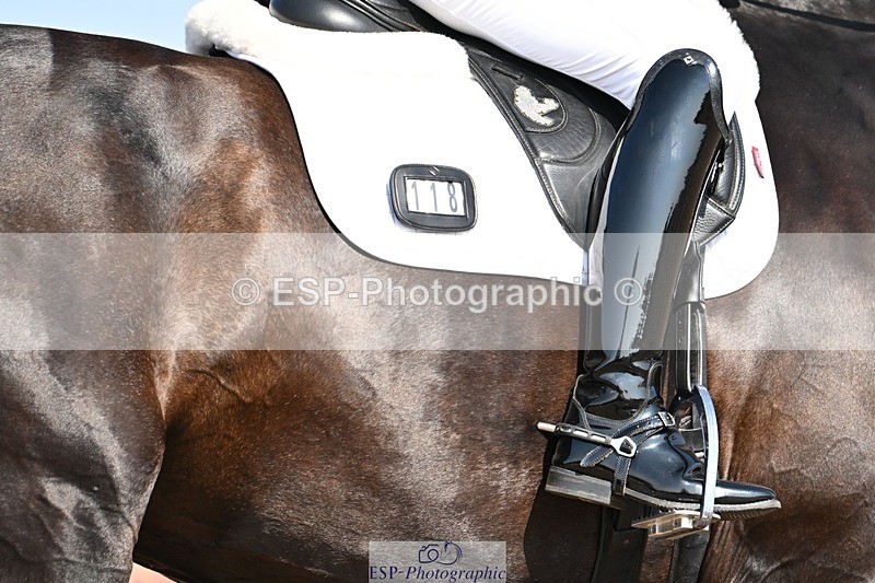 250816-102405-03121 - 118-Charlotte.DickerDevaldi's.Kiss