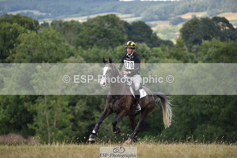 250802A-175850-09108 - H-370-Tom.Rowland-STRACOMER.CANDY.TOWN