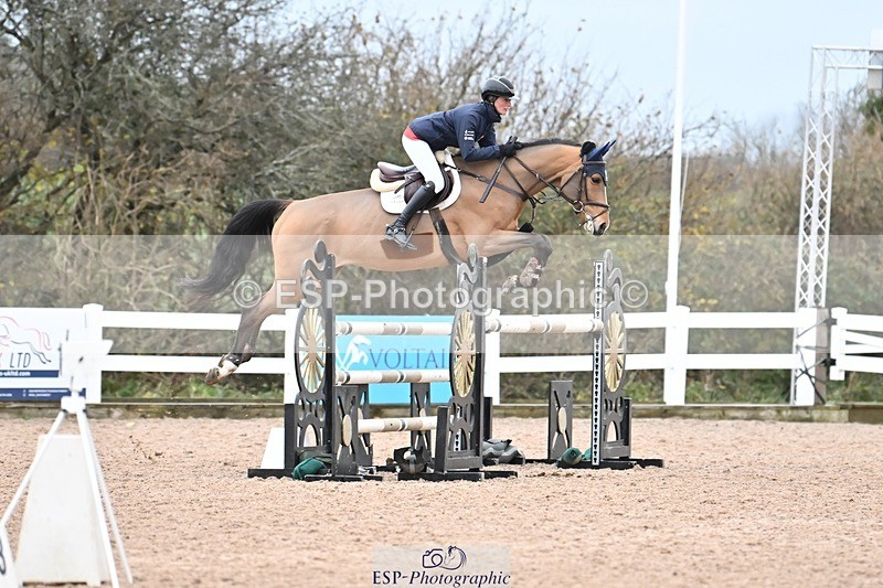 241206-141708-01074 - Cls 6 Foxhunter and 1.20m Open
