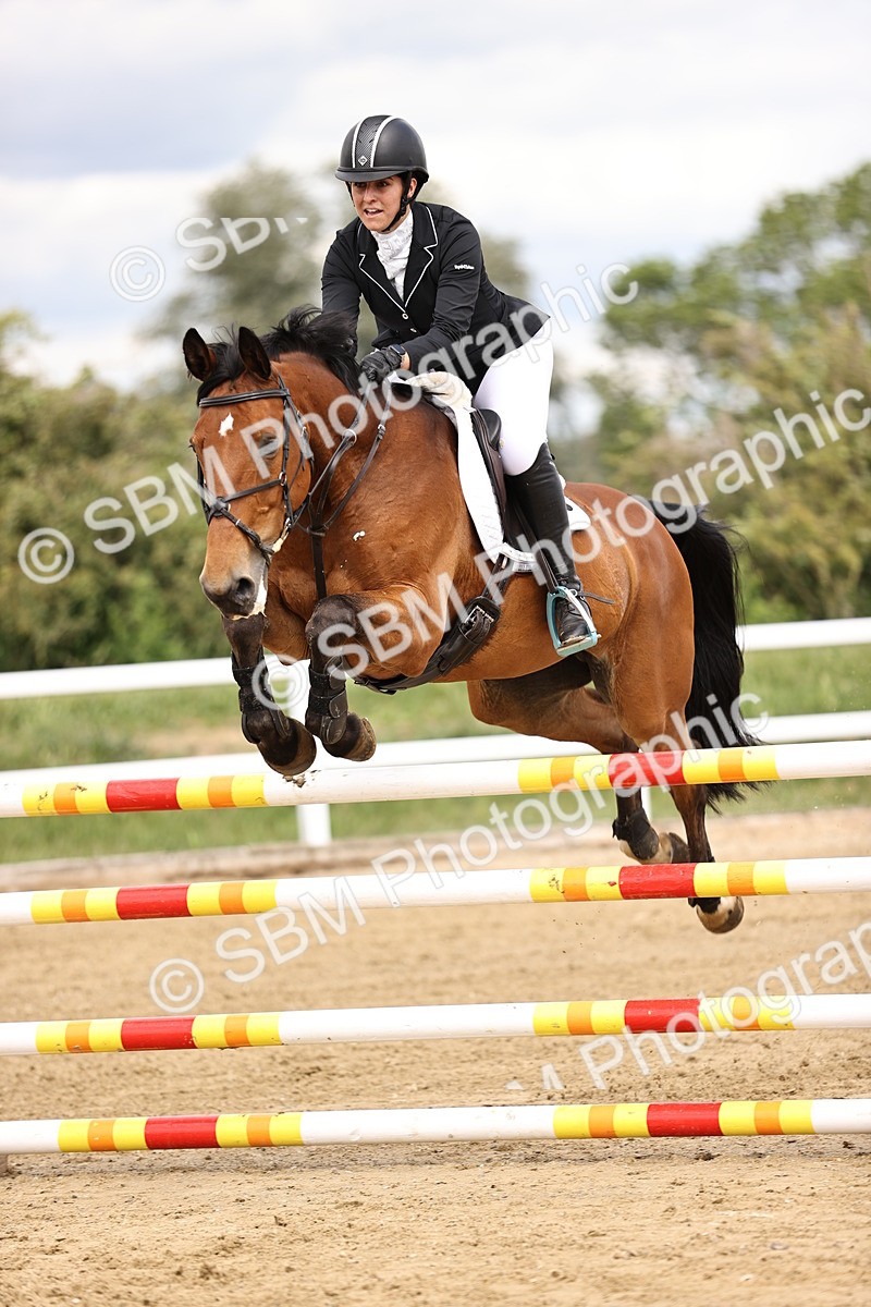 SBM_003163 - Class 11 - Senior Newcomers - 1.10m