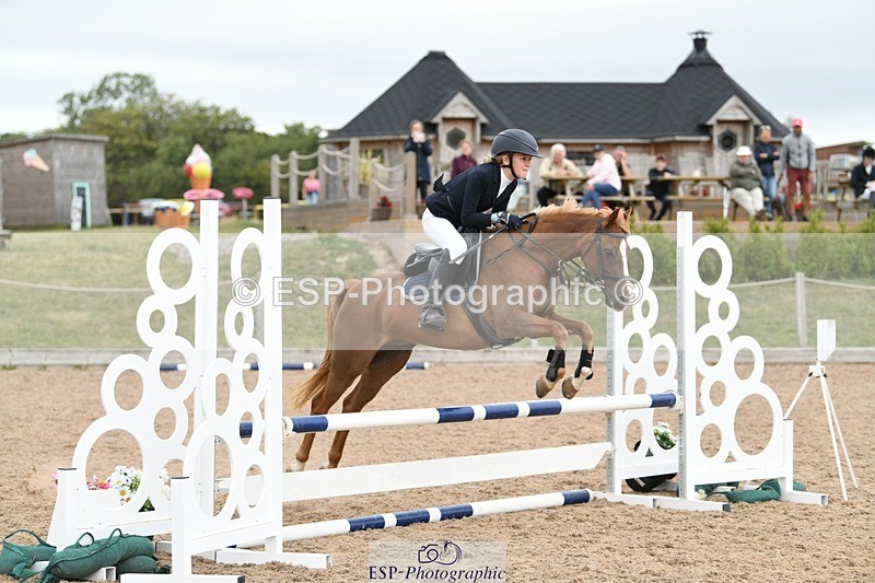 250807-130603-00995 - 70cm Round 2