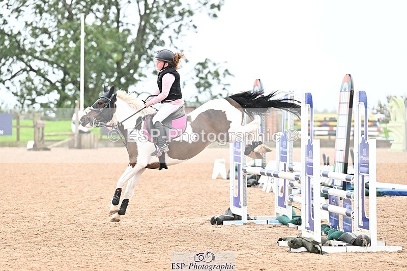 250920-155659-01825 - Cls 21 Pony Intro 80cm Derby