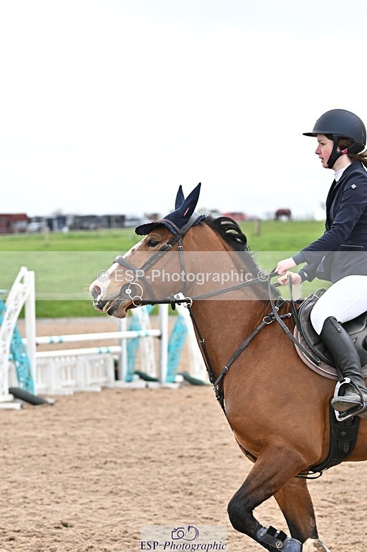 250414-112418-00501 - 90cm Round 1