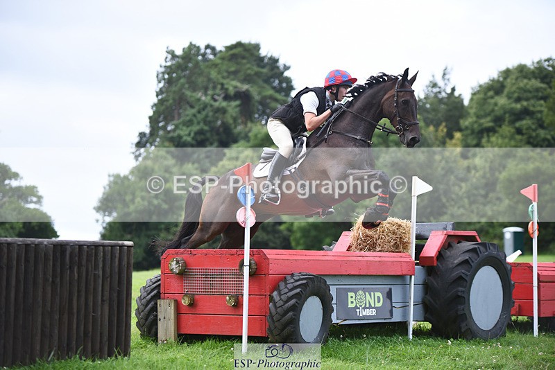 240804-113922-12339 - 415-Benjamin_Plunket-BARDUN_ACROBAT