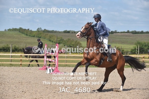 JAC_4680 - CLASS 7 Senior Foxhunter/ 1.20m Open