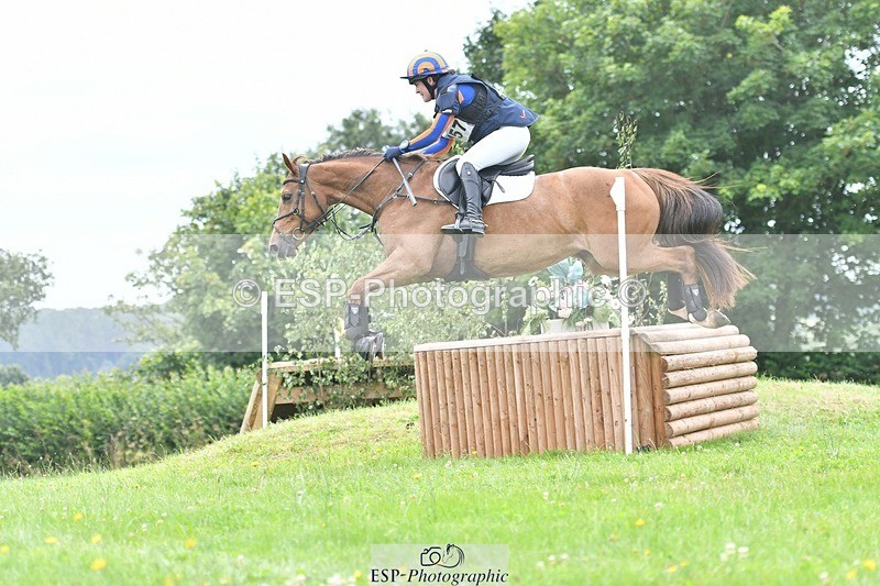 240803-133109-06901 - 157-Jennifer_Jaques-AURELIA_COOL