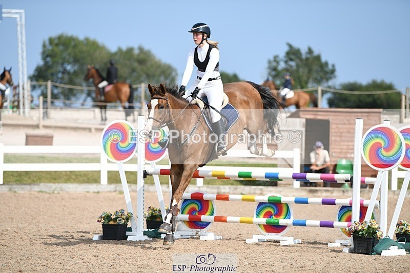 250725-163039-03936 - Cls 10 1.05m Amateur Quali