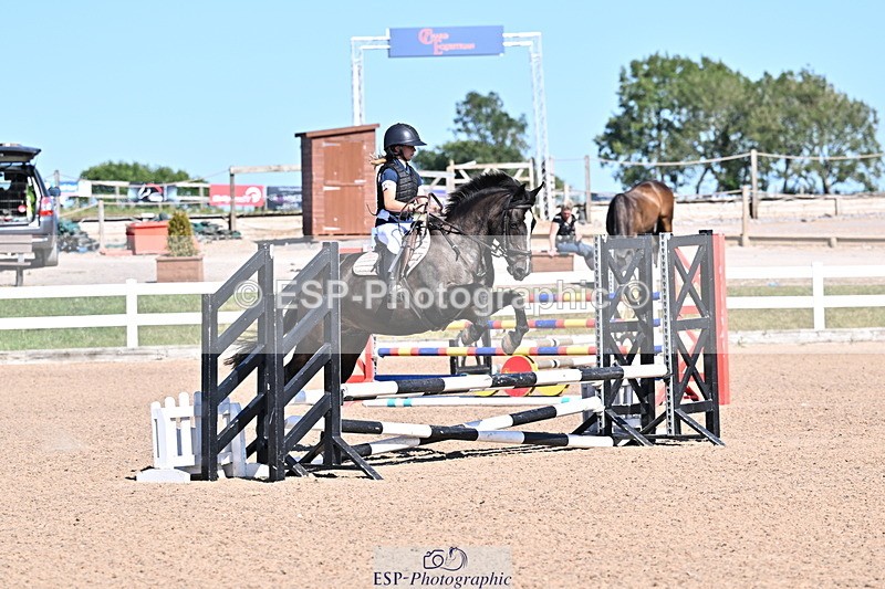 250708A-170424-00183 - 70cm Classes