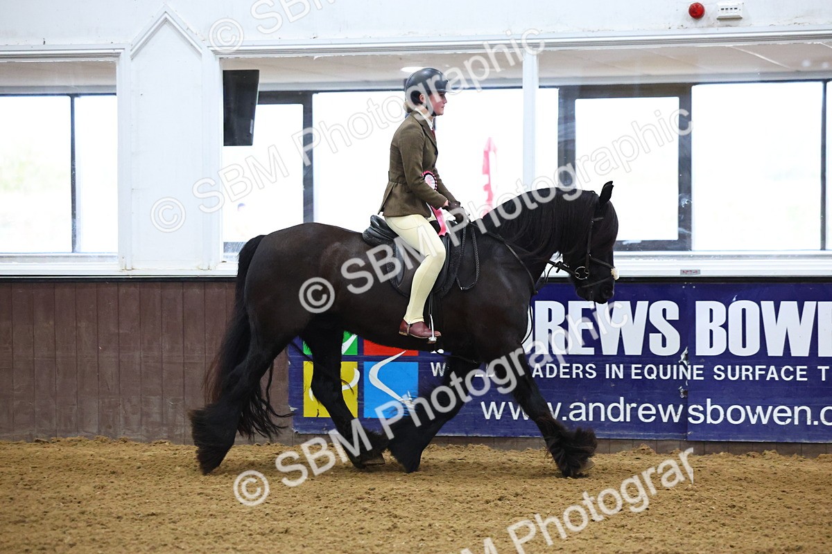 SBM_003226 - Class 35 - 60cm Training Stakes