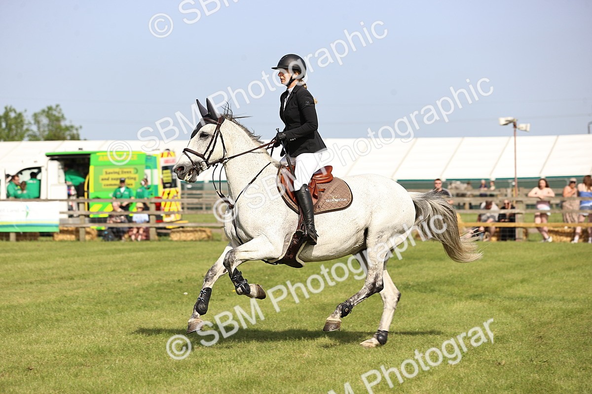 SBM_01438 - Class 200 - Martin Grant Homes Welcome Stakes 1.25m Open