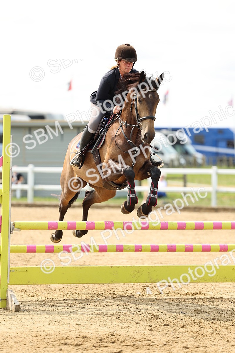 SBM_004500 - Class 16 - Senior British Novice - 90cm