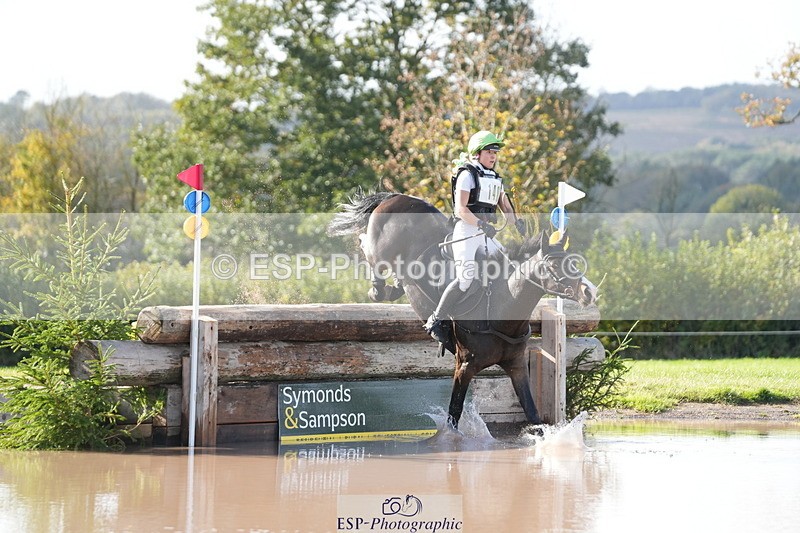 251024A-131318-11007 - B-148-Tarka.Abraham