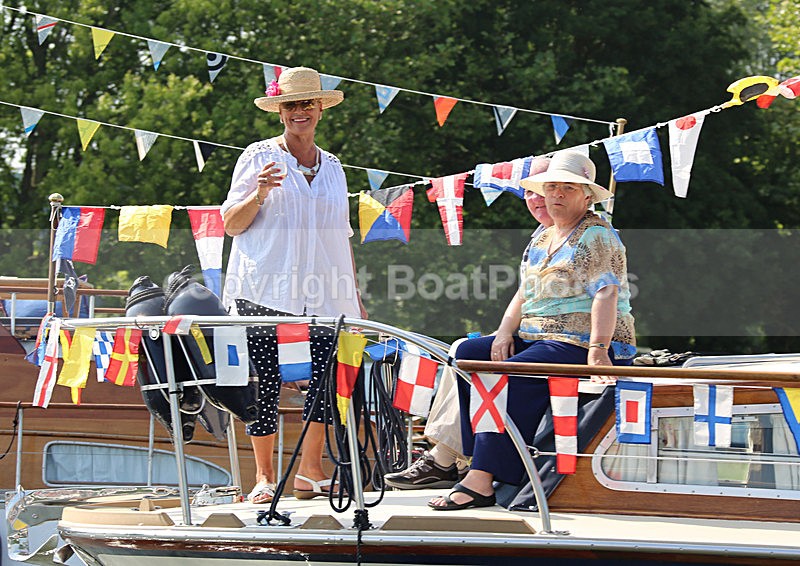 130706 TROTWOOD WT7A1975 - HENLEY ROYAL REGATTA - Saturday 6th July 2013