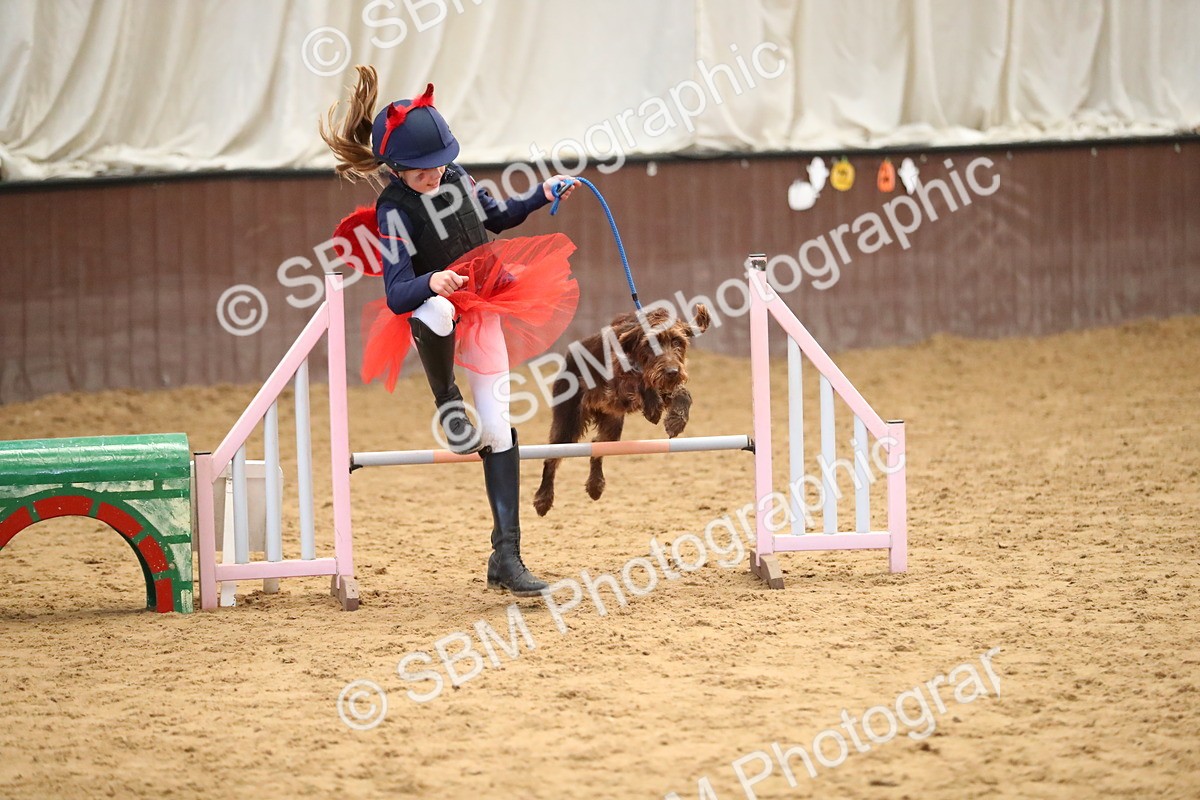 SBM_001295 - Class 3 - Horse & Hound