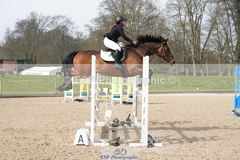 260322A-130033-01765 - 12 Newcomers 1m 10 Open