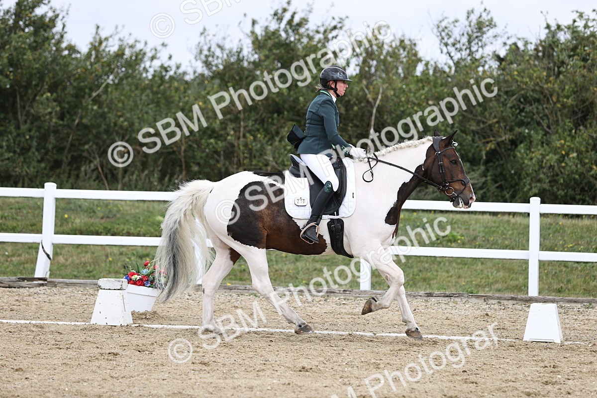 SBM_016798 - Class 14 Novice 23 - 11.53-12.56