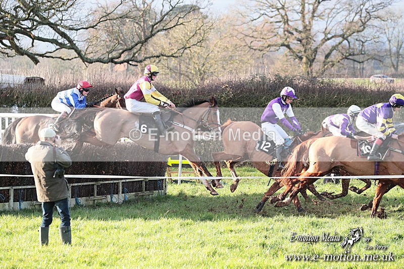 PtP 291224 825 - Harkaway Club PtP Chaddesley Corbett 29/12/24