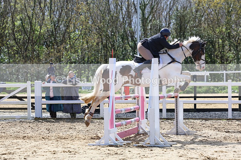 3E7A1368 - Class 6: Senior 1.05m