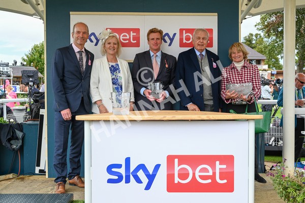 220824-Race 1-Celandine-6422 - Race 1 1.50pm Sky Bet Lowther Stakes