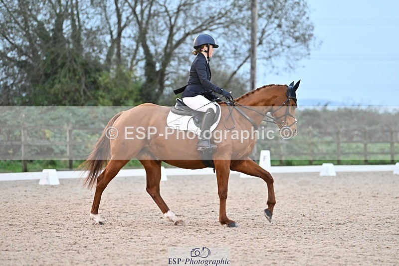 241103-161929-03321 - Novice 1 - 16.18 to 17.50