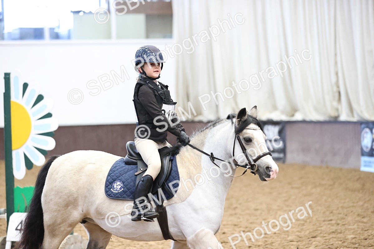 SBM_000252 - Class 2 - The Rug Lady 40cm Area 12 Championship Qualifier