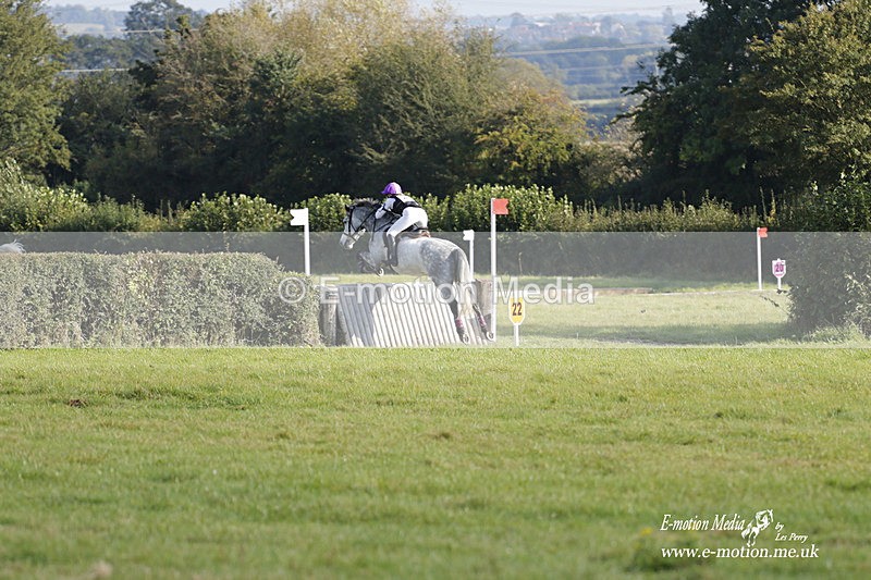  WWHT 171021 3550 - Intermediate Pairs (0.90m)  17/10/21