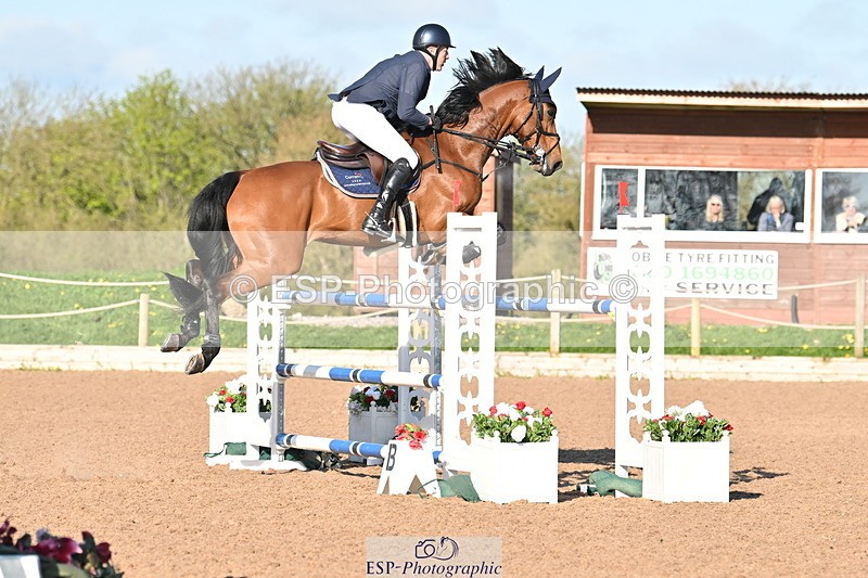 240418A-085146-01681 - Cls 21 1 Star Gold Tour 1.30m