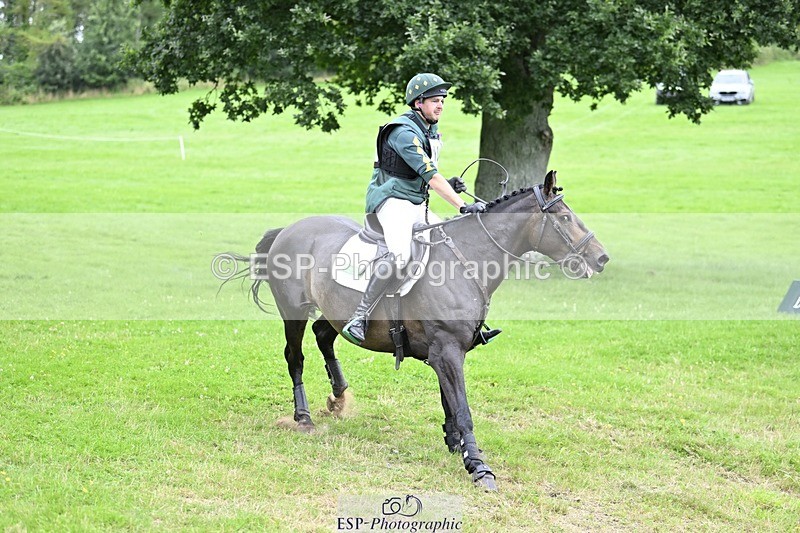 240803-114725-03753 - 104-Ollie_Martin-MIH_HUNTERS_BEAR