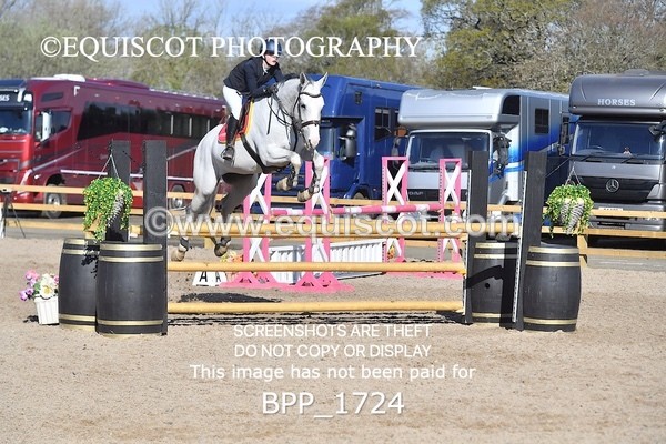 BPP_1724 - CLASS 18 SUN Senior Newcomers/ 1.10m Open