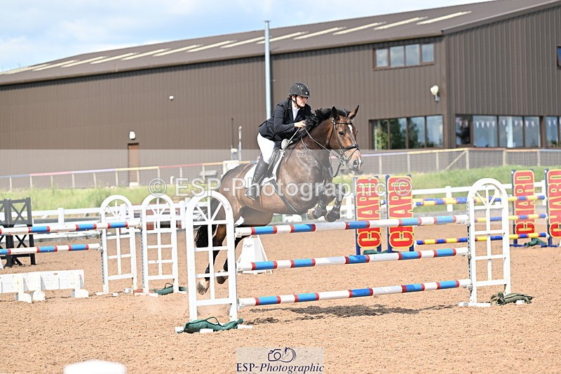 240619A-160445-01126 - Cls 5 Snr Foxhunter and 1.20m Open