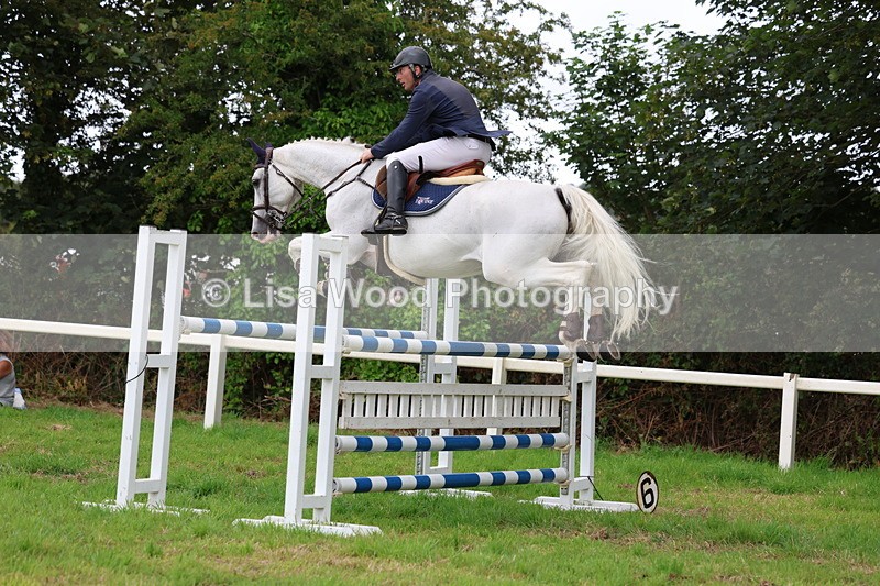 3E7A8564 - Class 8: Senior Foxhunter/1.20m open
