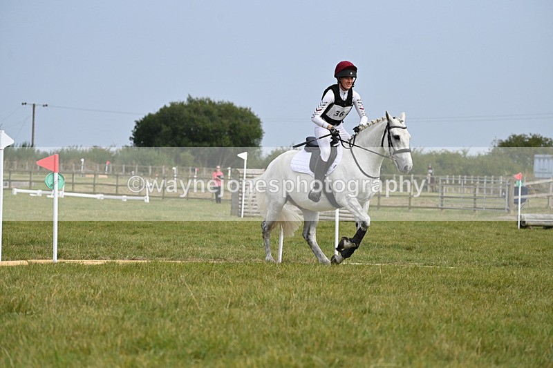 WJ6_1749 - 60cm XC Time 13:22 to 13:53