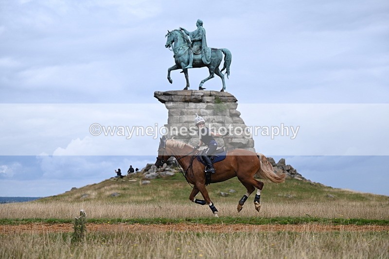 DSC_6034 - Time at Statue 12:17 to 12:44