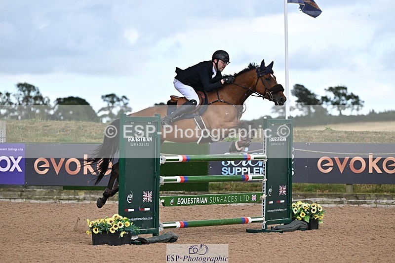 260730-150922-02216 - Cls 4 Chard 7yr old Championships