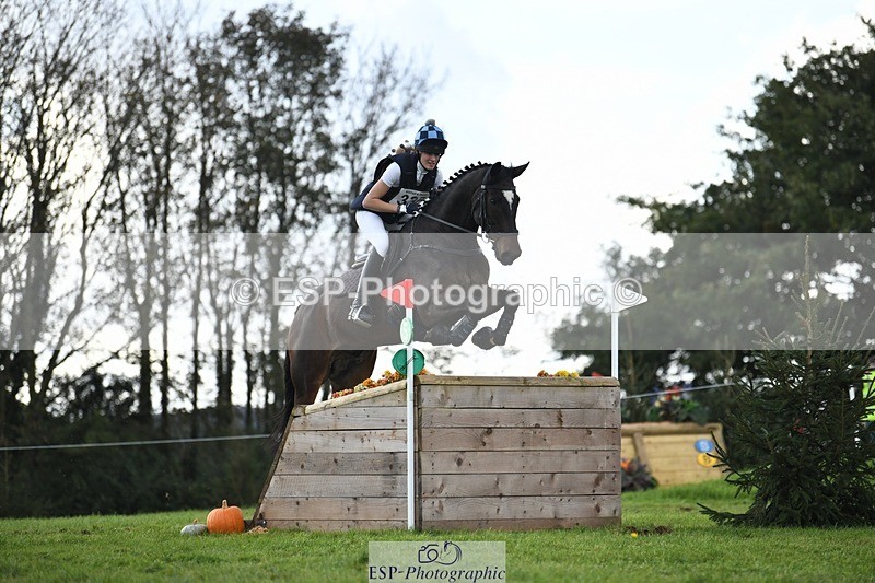 231022-141216-28979 - 337-DROUGHTVILLE.MIKE-Georgina.Beeby.Wynn-XC