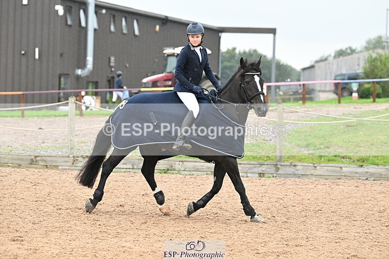 240907A-145410-02476 - Cls 4 Pony Big Team 95cm & 1.05m