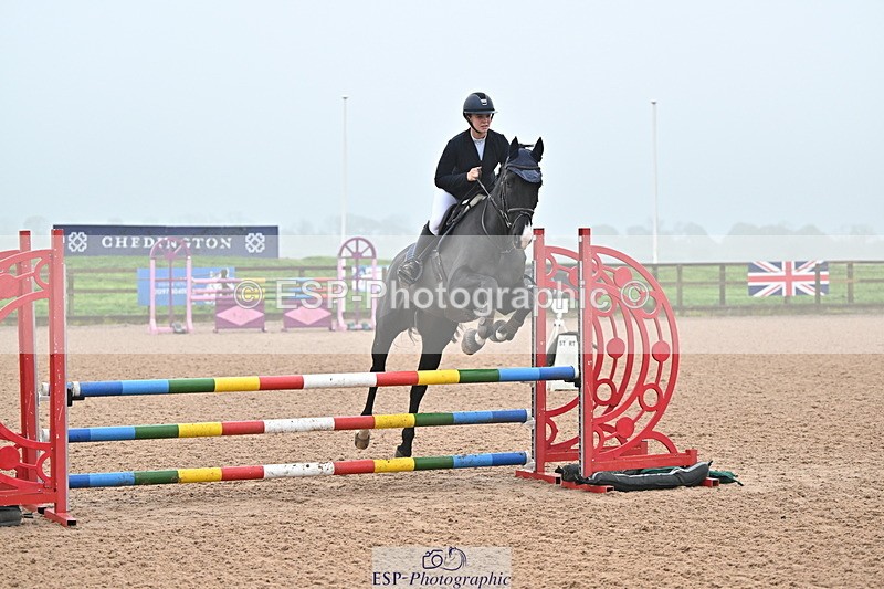 241103A-102028-06614 - SUN Cls 18 British Novice and 90cm Open