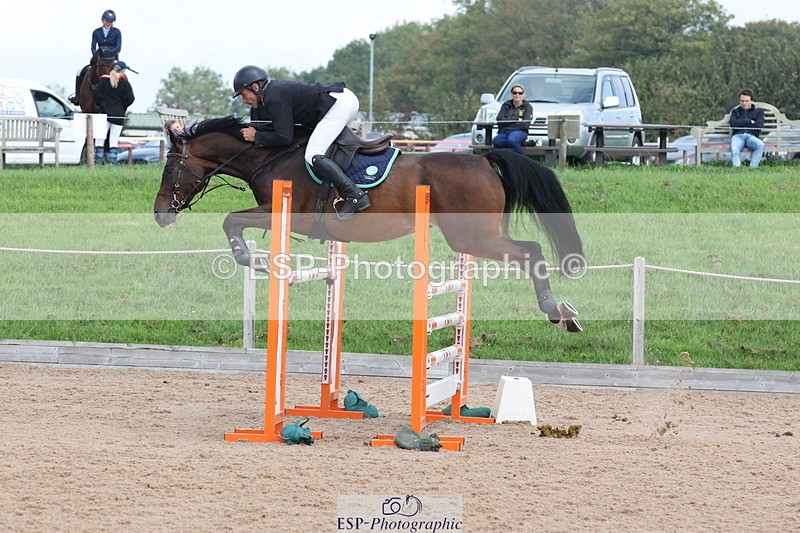 230915A-113824-01822 - Cls 2 Snr Foxhunter