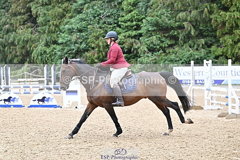 250830A-130036-06127 - Cls 22 95cm Amateur Quali